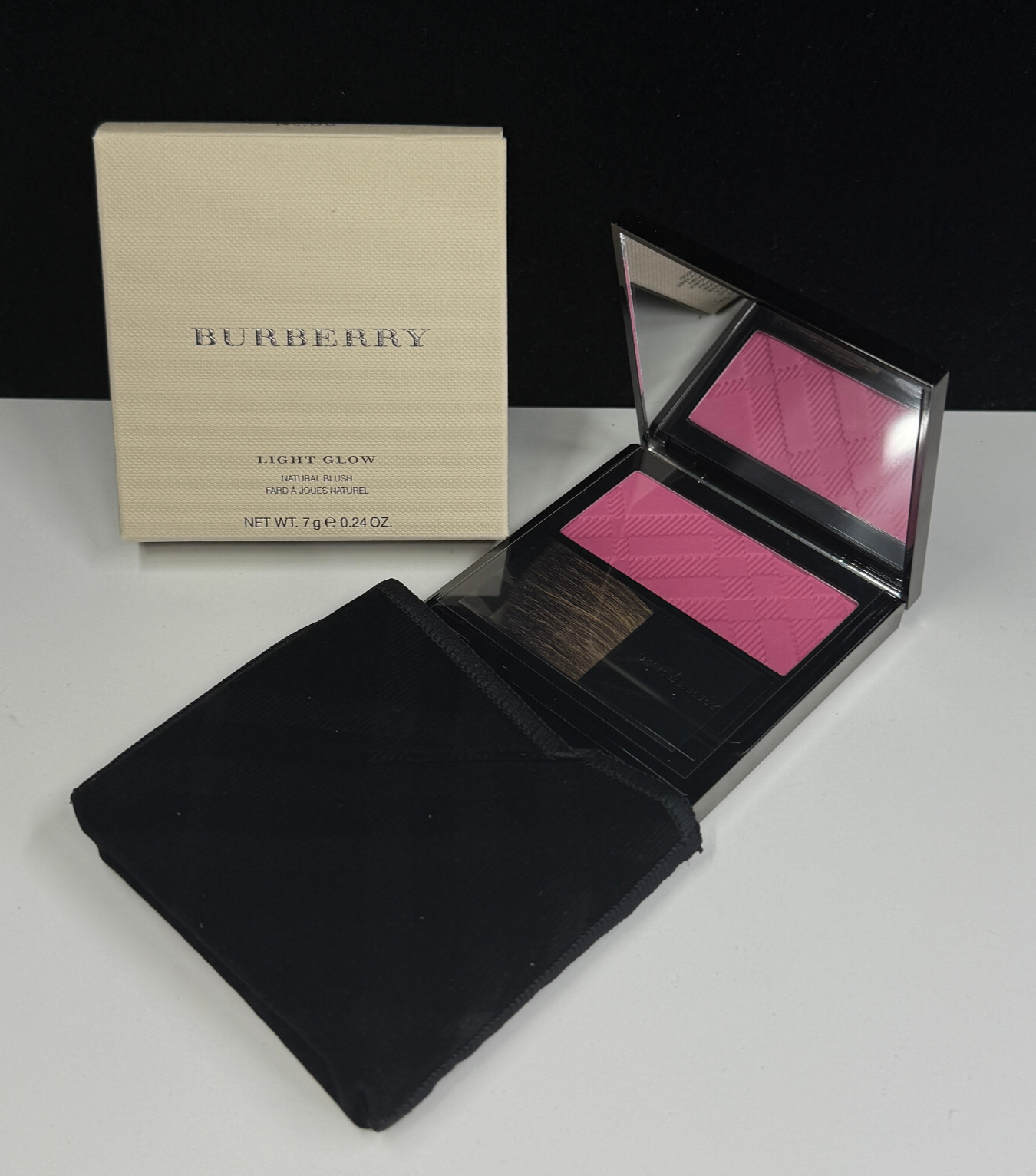 Burberry Light Glow Natural Blush Coral Pink No. 09 0.24 oz/7g  NIB
