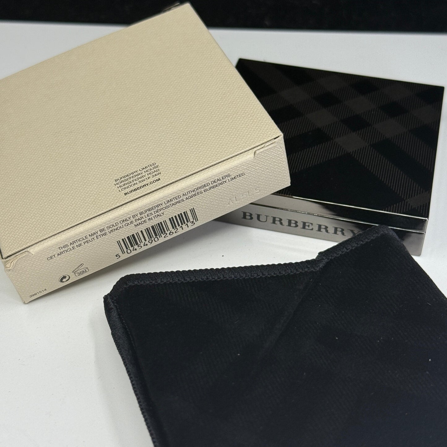 Burberry Light Glow Natural Blush Coral Pink No. 09 0.24 oz/7g  NIB