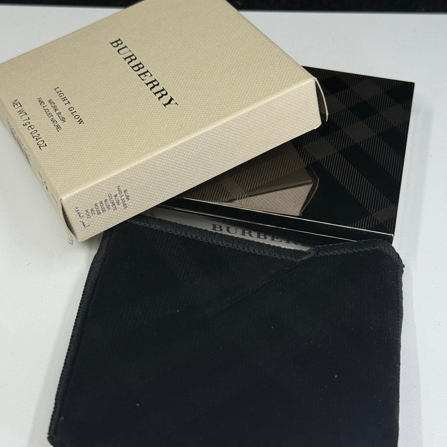 Burberry Light Glow Natural Blush Coral Pink No. 09 0.24 oz/7g  NIB