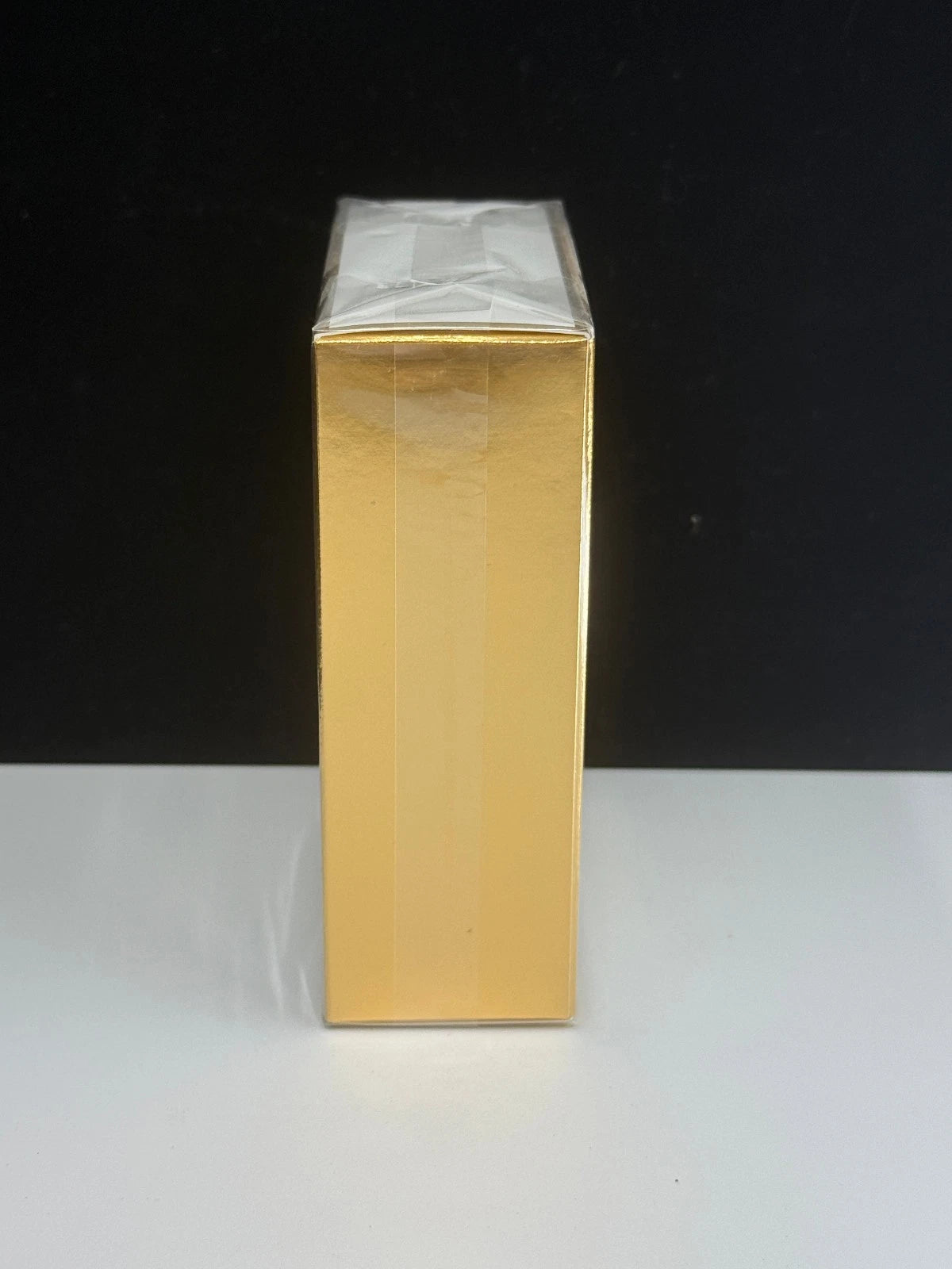 Nirvana White by Elizabeth and James EDP Spray for Women 1 oz New In Box